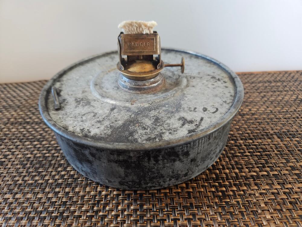 Antique Primitive Badger Tin/Metal Oil/Kerosene Lamp Burner.